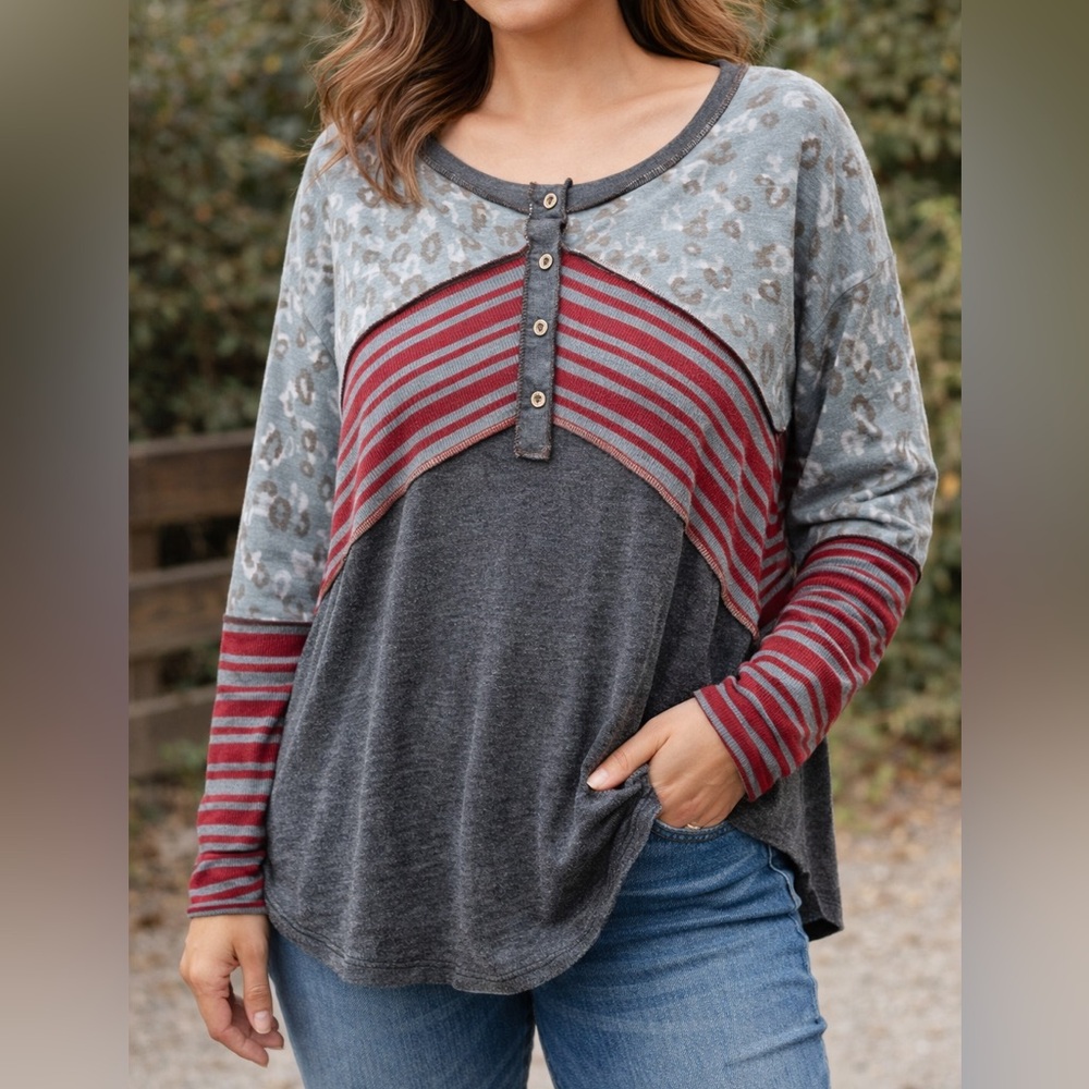 Sugarfox Mixed Print Henley Top Leopard Stripe Gray Red Size Large Boutique